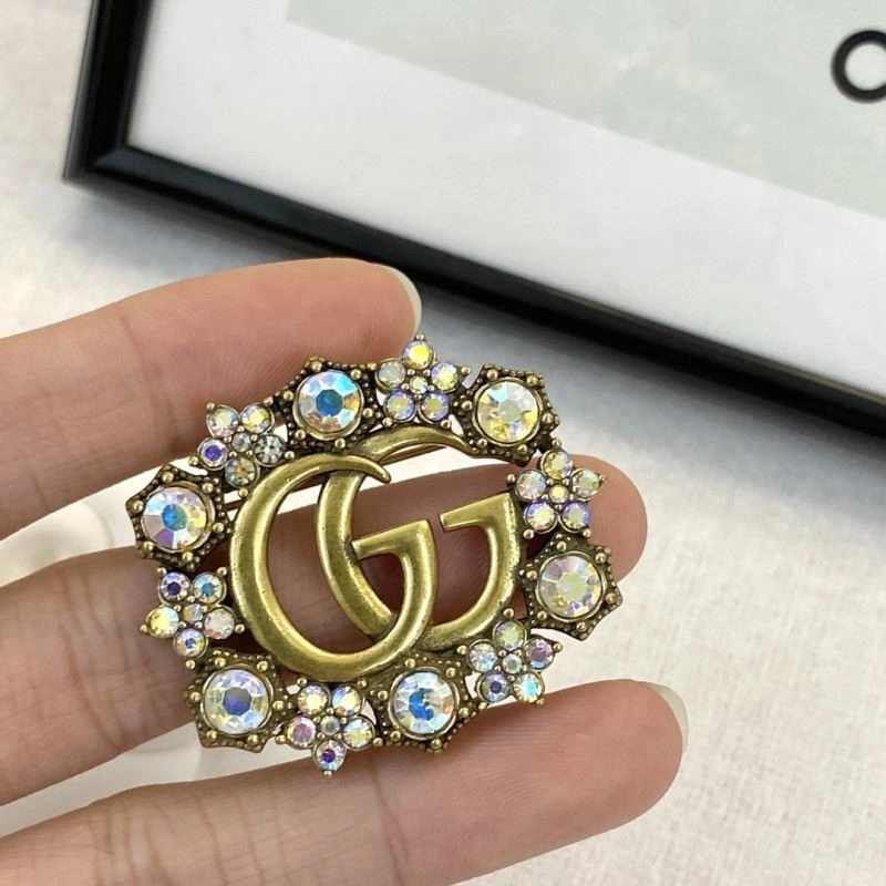 Comfortable Gucci Brooches 244571