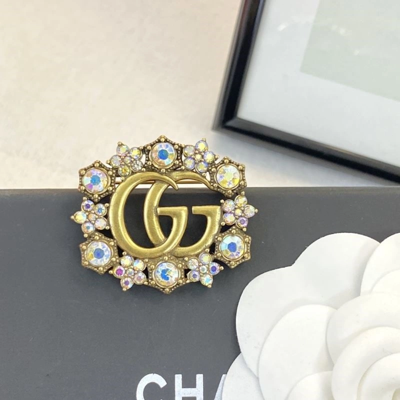 Comfortable Gucci Brooches 244571