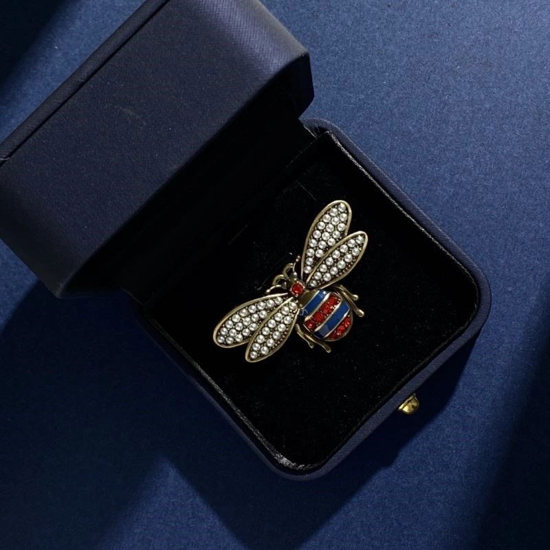 SportInspired Gucci Brooches 244346