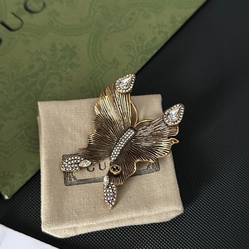 Elegant Gucci Brooches 244347