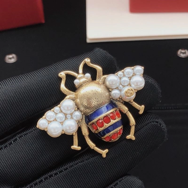 Gucci Brooches ComfortFit 243729