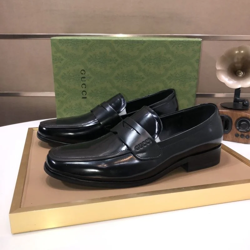 Gucci Business Shoes Sleek 24232