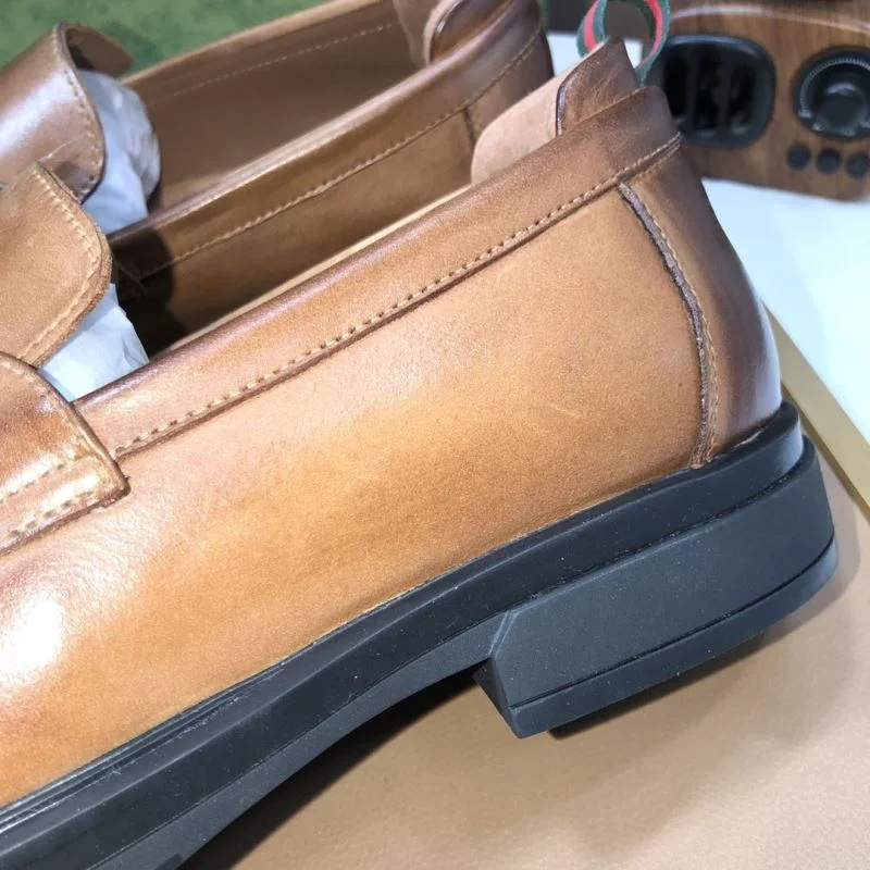 Gucci Business Shoes Bright 24254