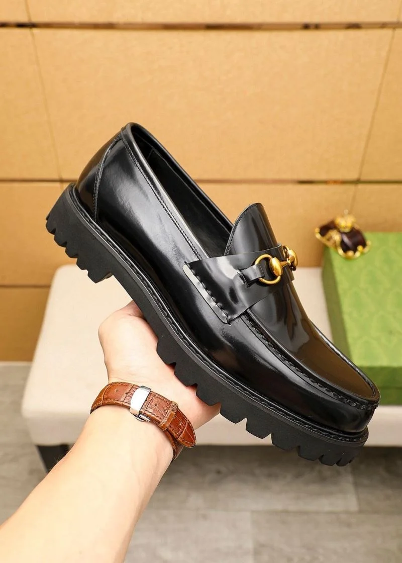 Gucci Business Shoes Sleek 25849