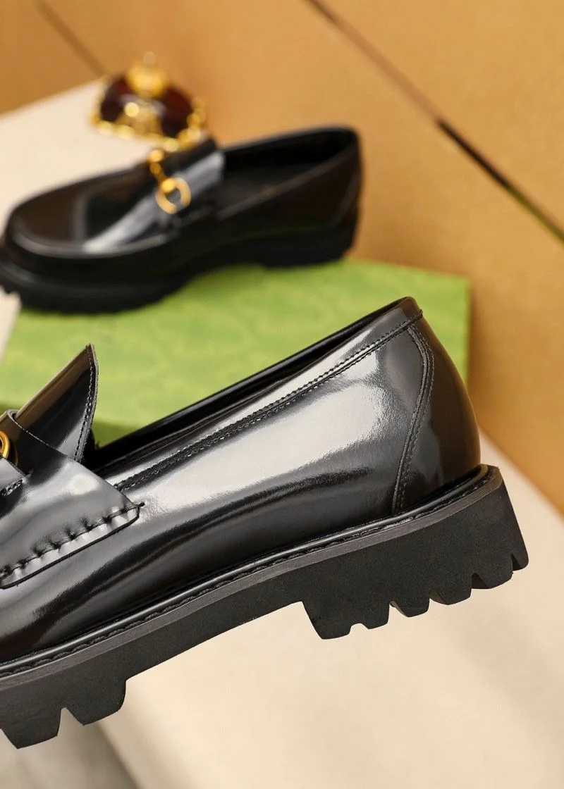 Gucci Business Shoes Sleek 25849