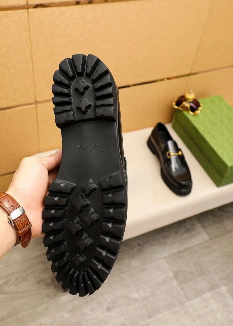 Gucci Business Shoes Sleek 25849