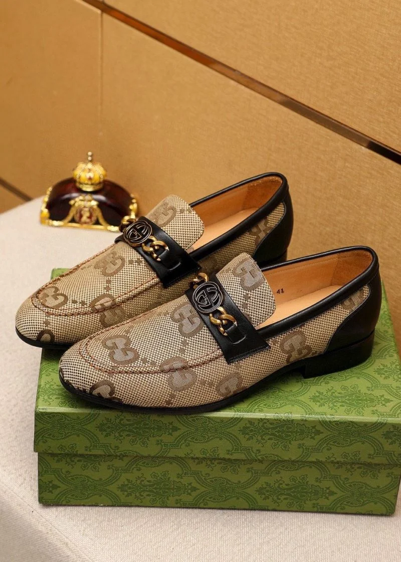 Versatile Gucci Business Shoes 25852