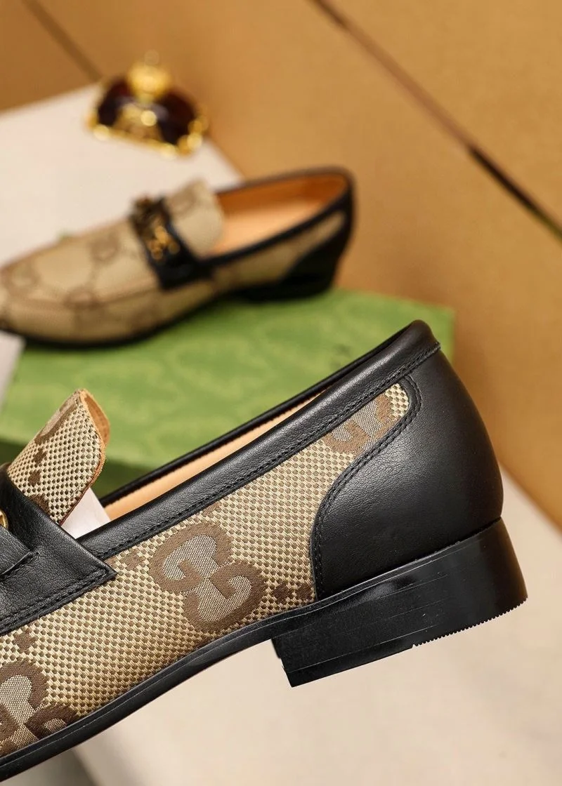 Versatile Gucci Business Shoes 25852