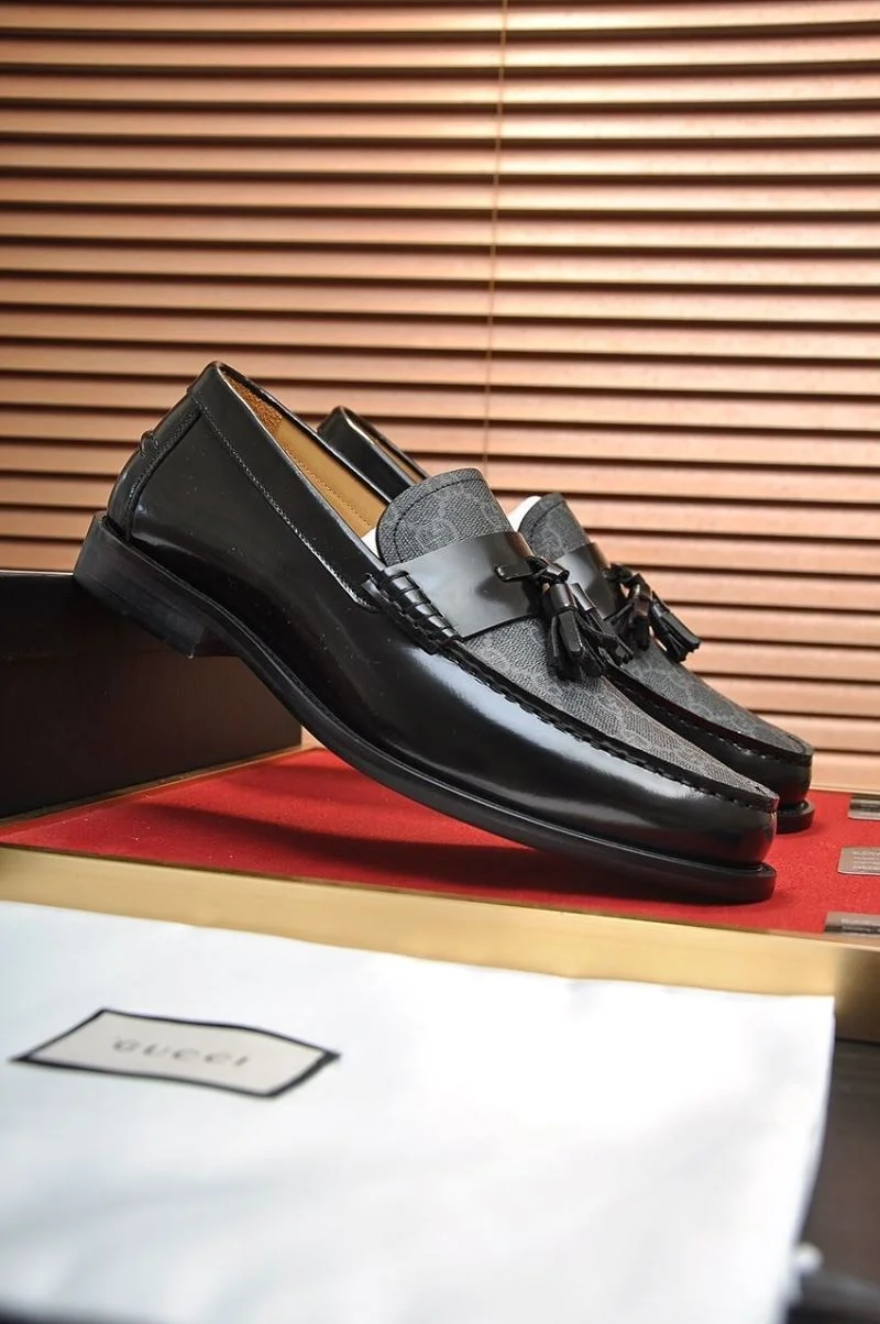 Gucci Business Shoes Seasonal 25811