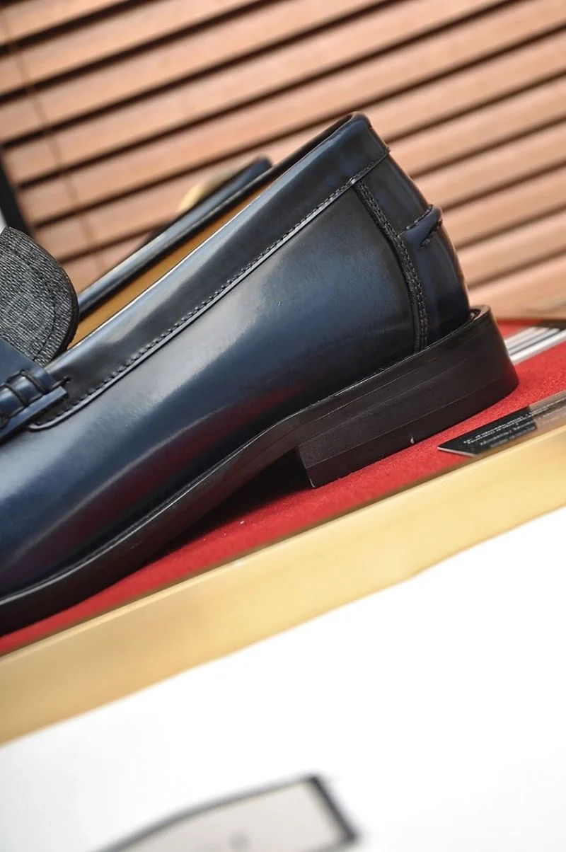 WaterResistant Gucci Business Shoes 25870