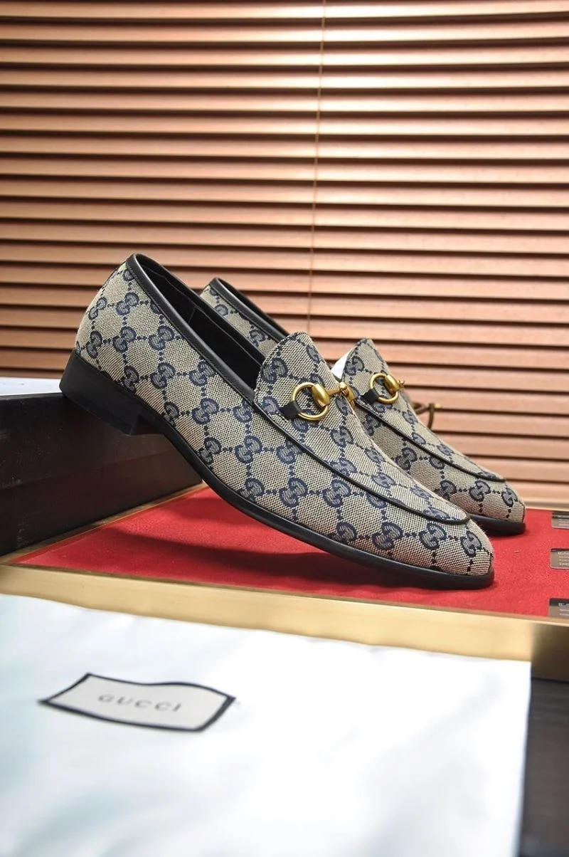 Gucci Business Shoes Bright 25815
