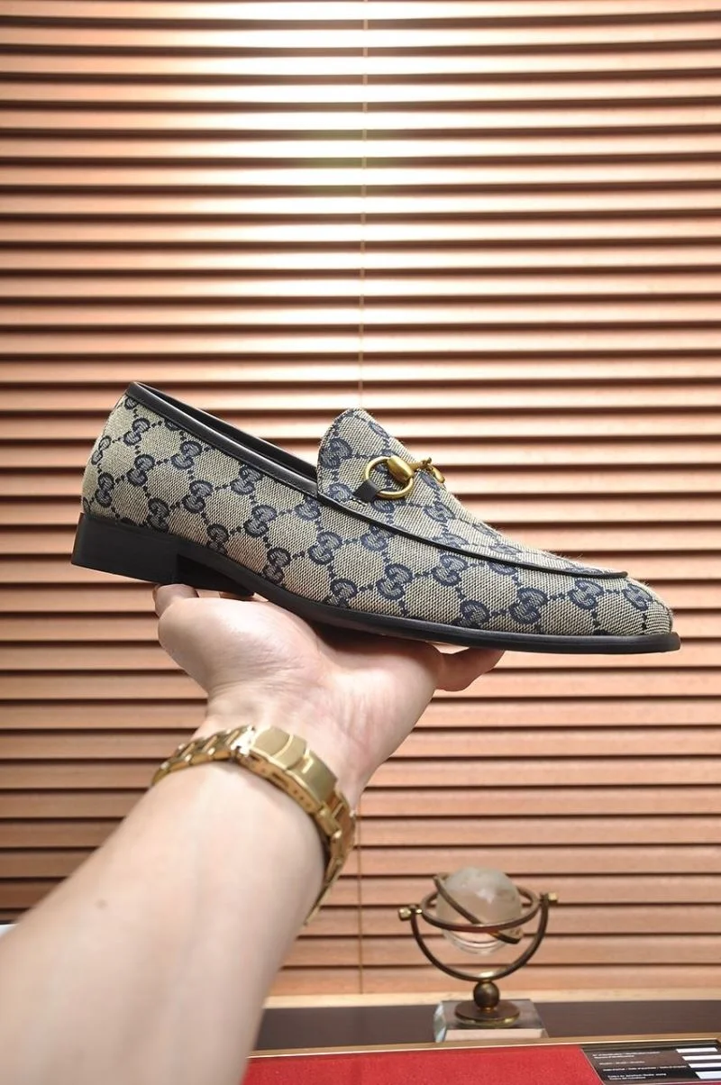 Gucci Business Shoes Bright 25815