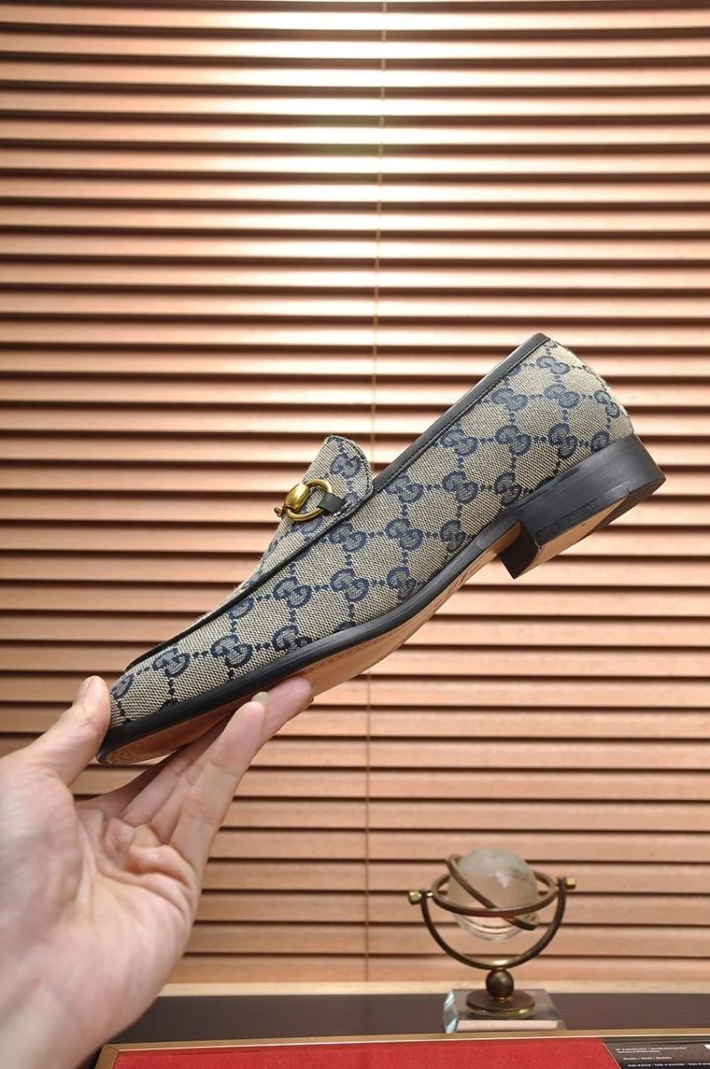 Gucci Business Shoes Bright 25815