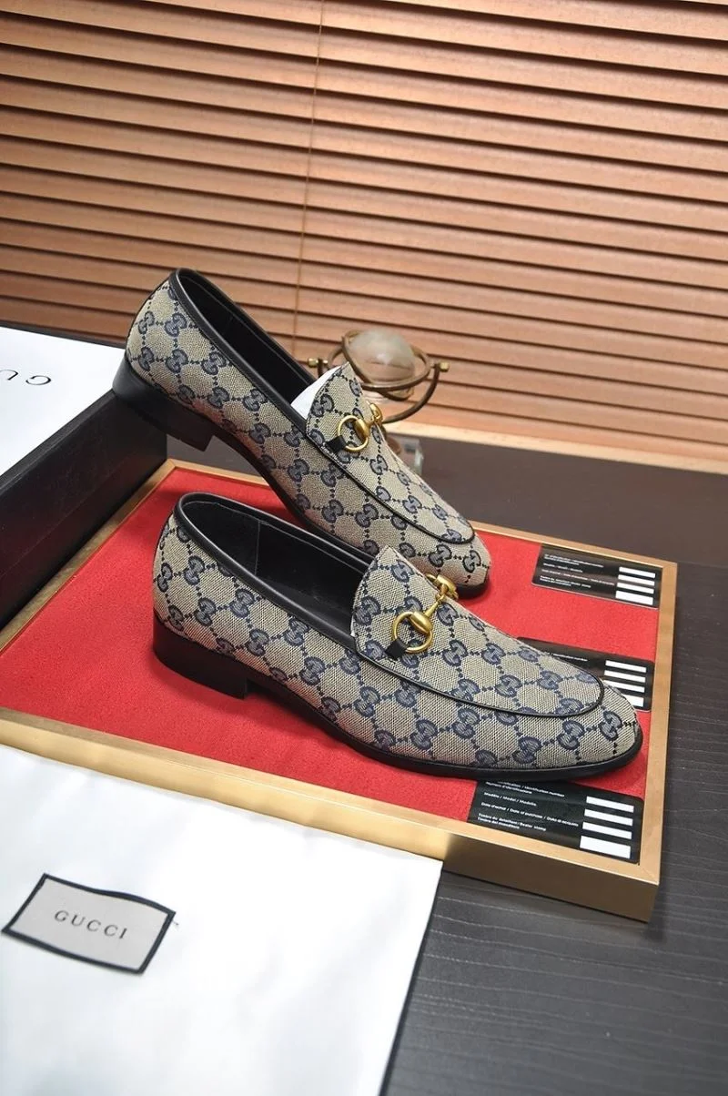 Gucci Business Shoes Bright 25815
