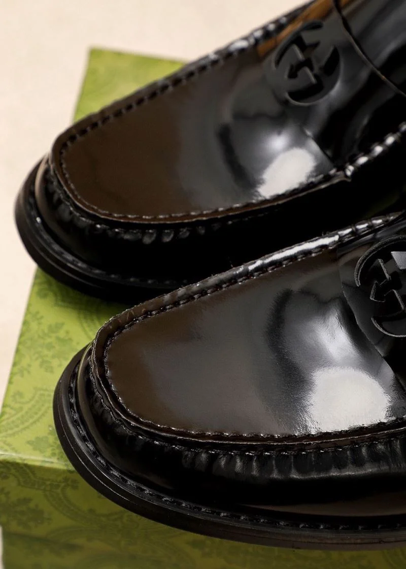 Compact Gucci Business Shoes 25781