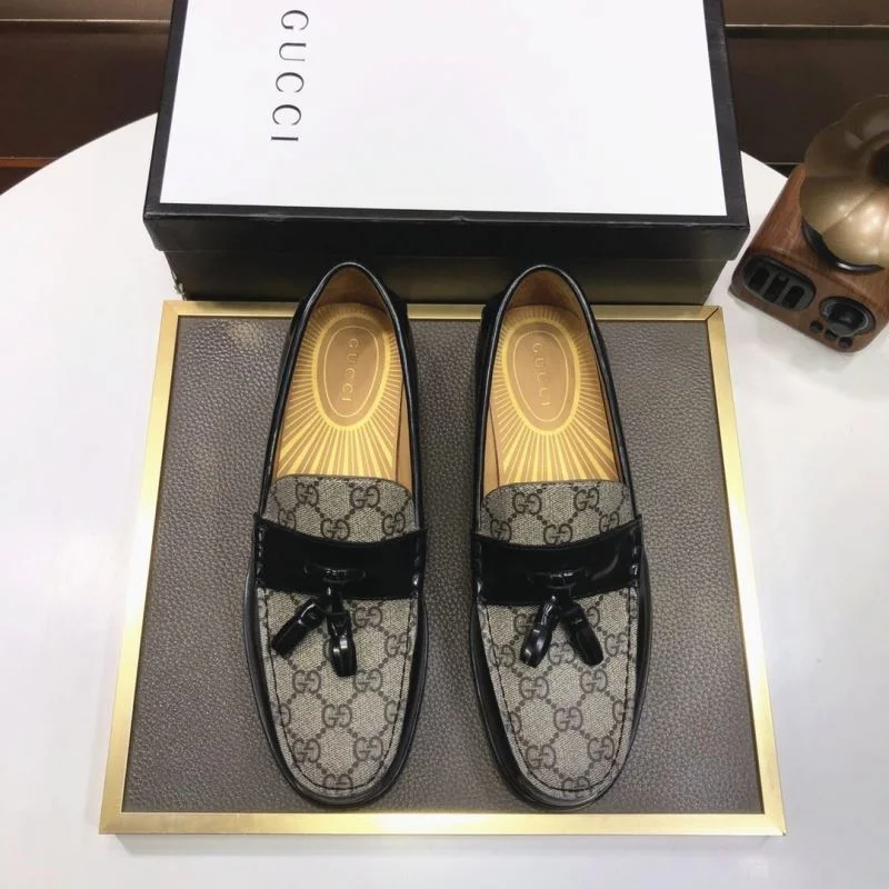 Gucci Business Shoes Packable 25856