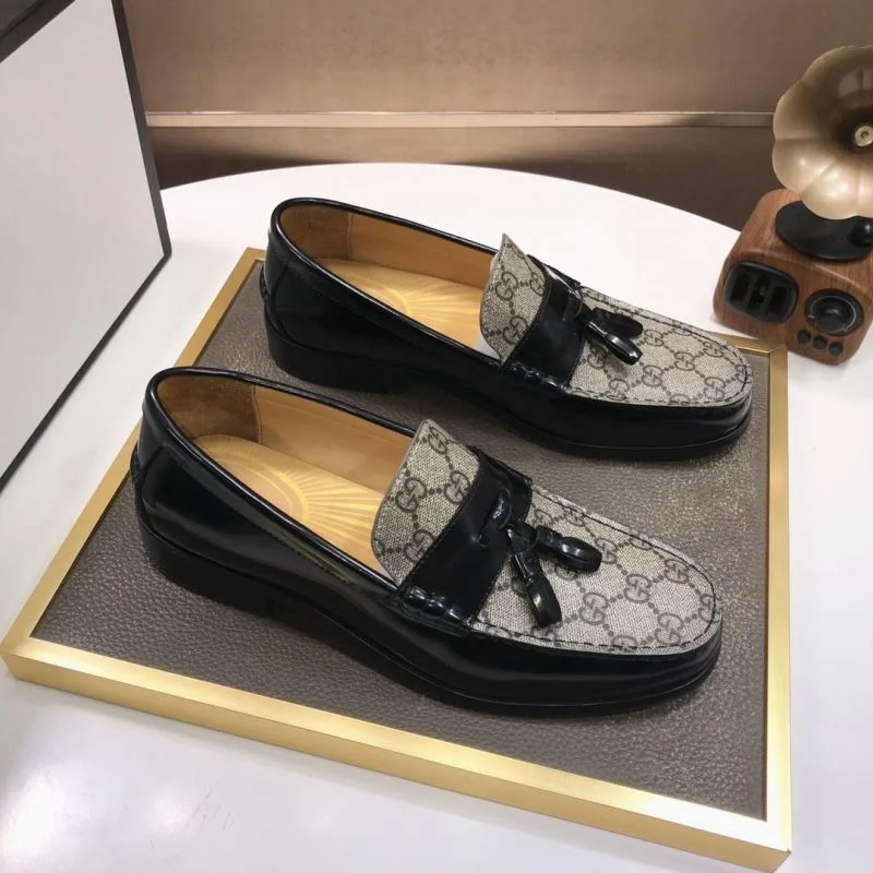 Gucci Business Shoes Packable 25856
