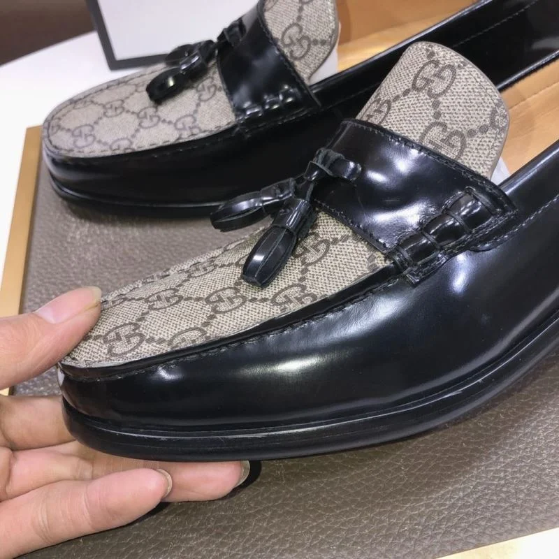 Gucci Business Shoes Packable 25856