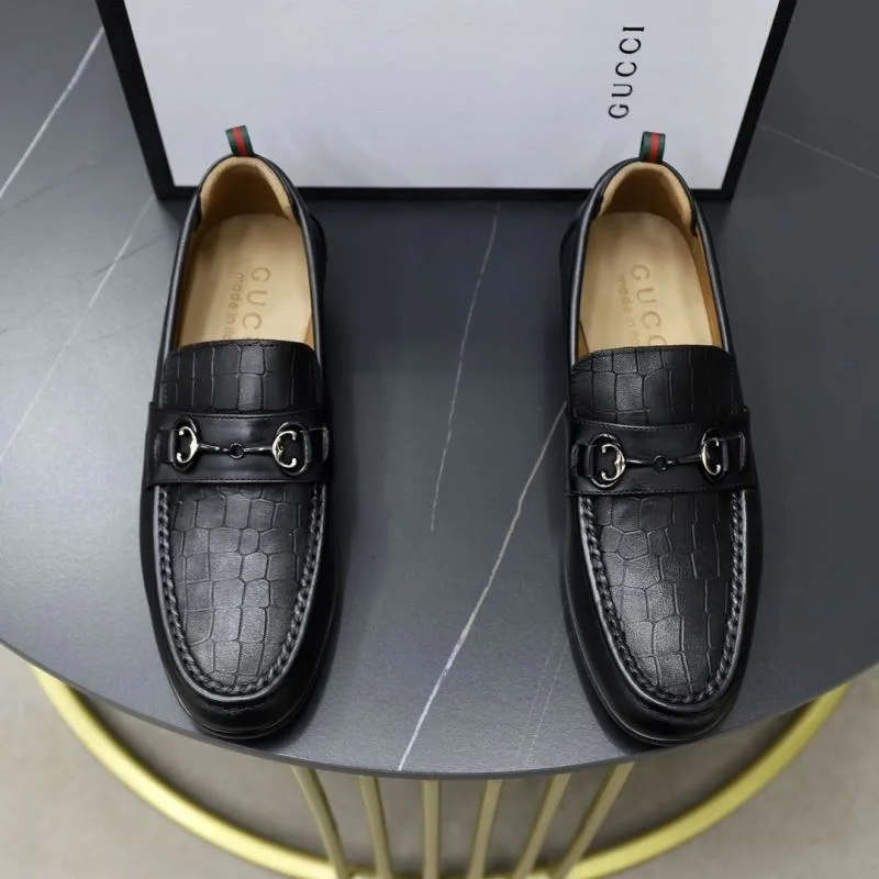Gucci Business Shoes Sporty 25801