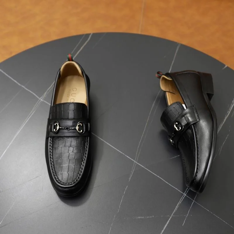 Gucci Business Shoes Sporty 25801