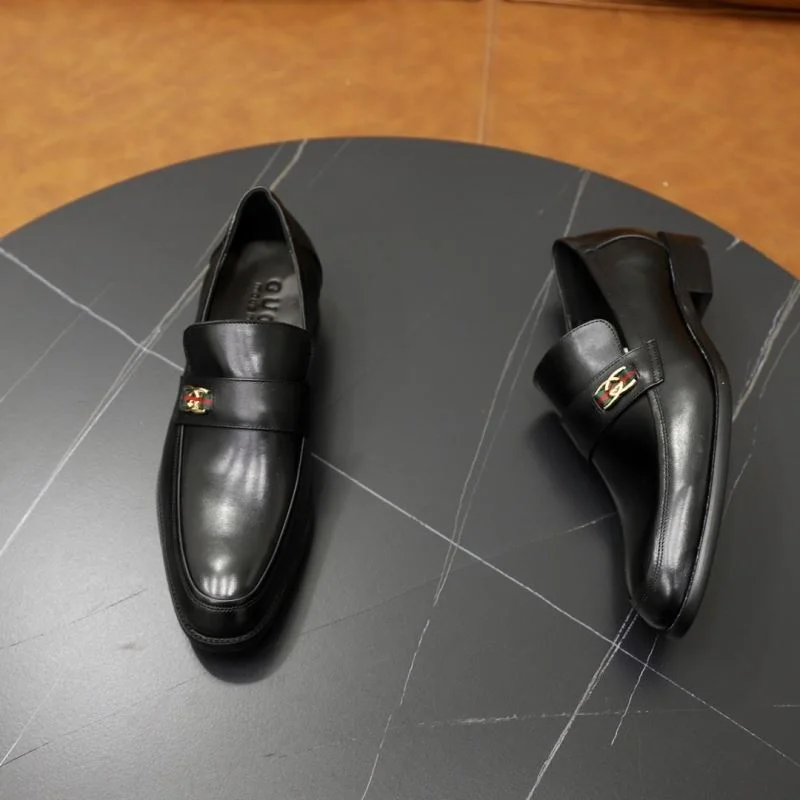 Sleek Gucci Business Shoes 25715