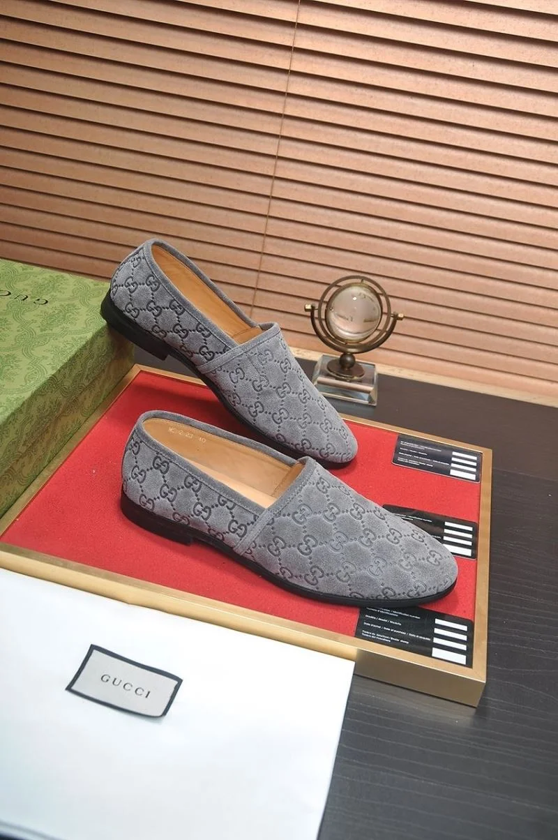 Versatile Gucci Business Shoes 25691