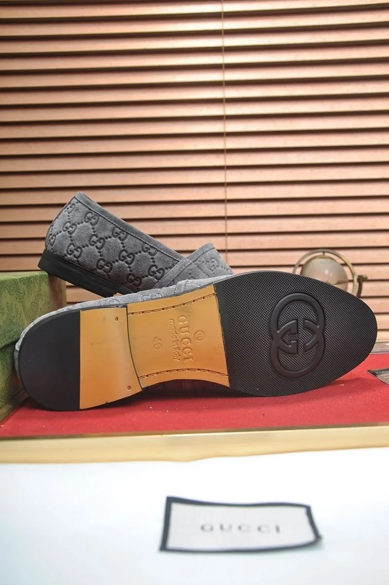 Versatile Gucci Business Shoes 25691