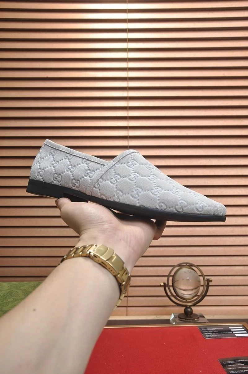 Gucci Business Shoes FashionForward 25680