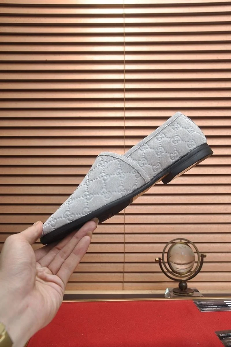 Gucci Business Shoes FashionForward 25680