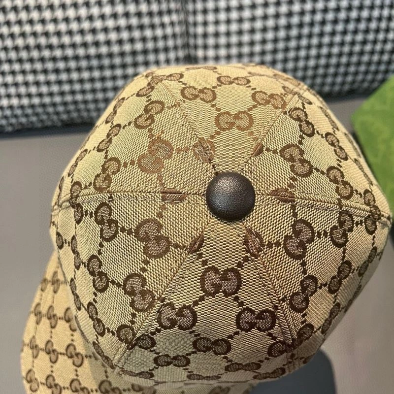 Gucci Caps Sophisticated 261376