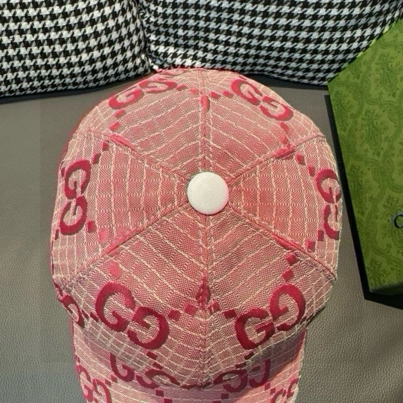 Seasonal Gucci Caps 261391