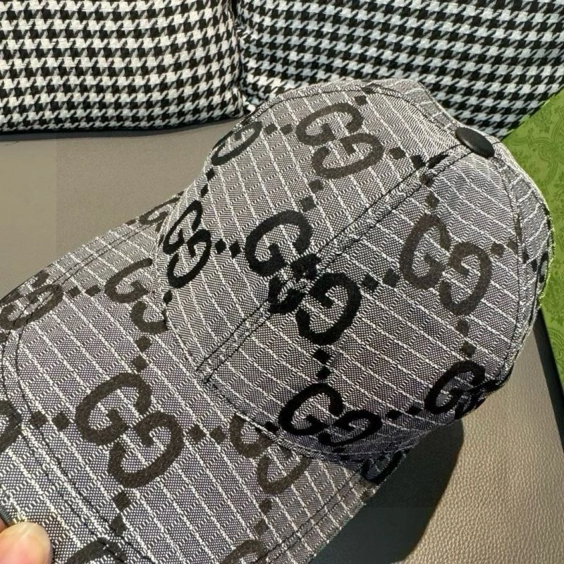 Gucci Caps Contemporary 261380