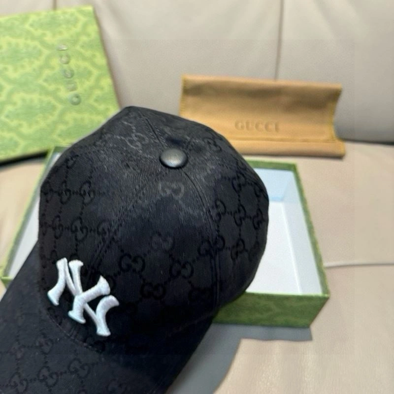 Gucci Caps Durable 261375