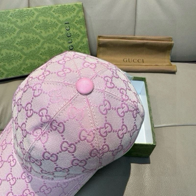 Gucci Caps Refined 261367