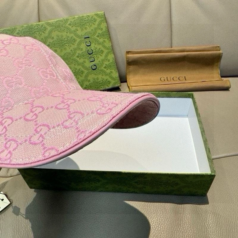 Gucci Caps Refined 261367