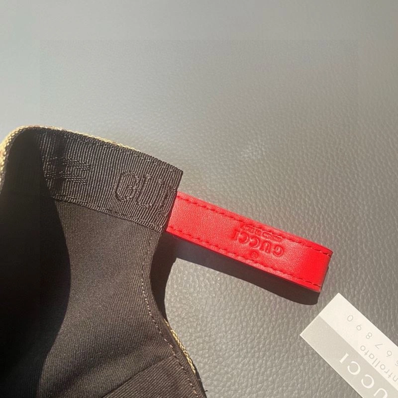 Gucci Caps Colorful 261348