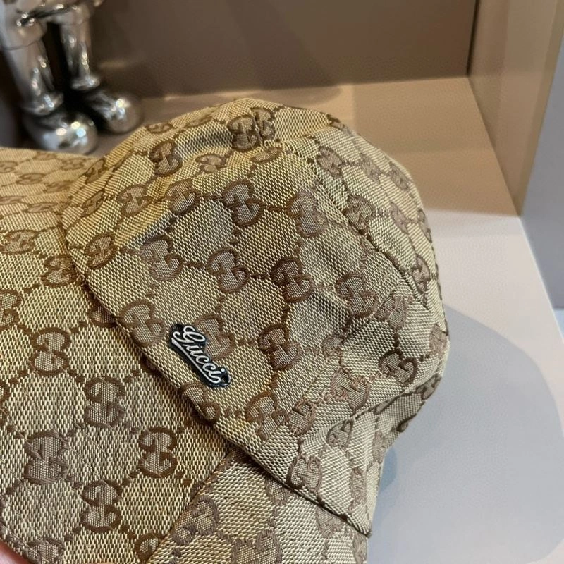 Gucci Caps ZipUp 261346
