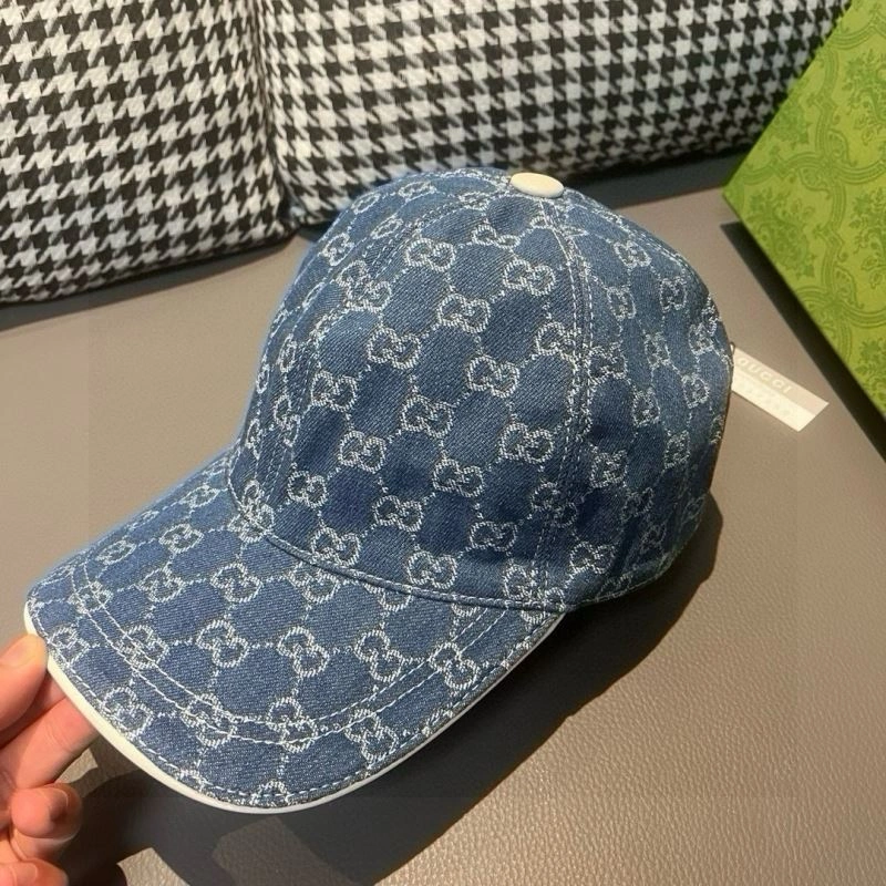 WaterResistant Gucci Caps 261299