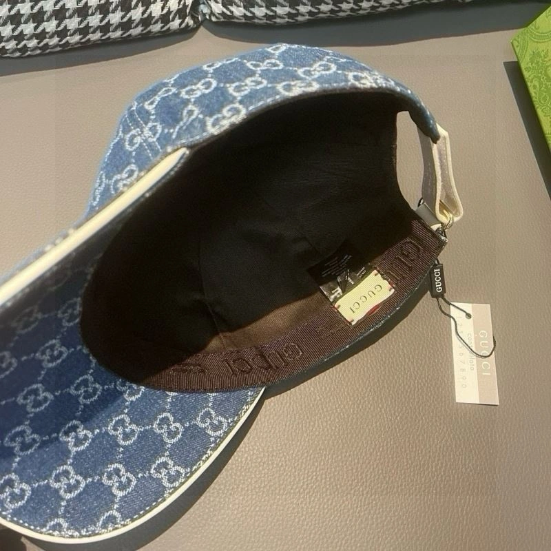WaterResistant Gucci Caps 261299