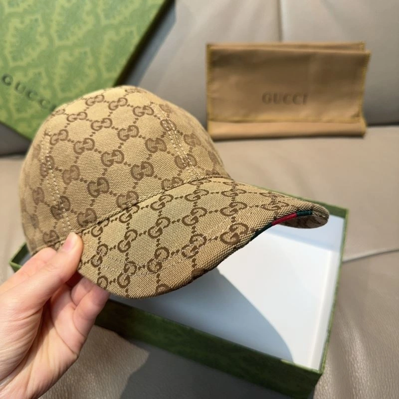 Versatile Gucci Caps 261286