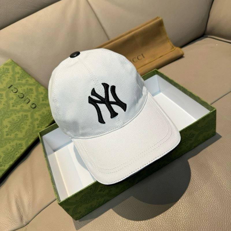 Seasonal Gucci Caps 261278