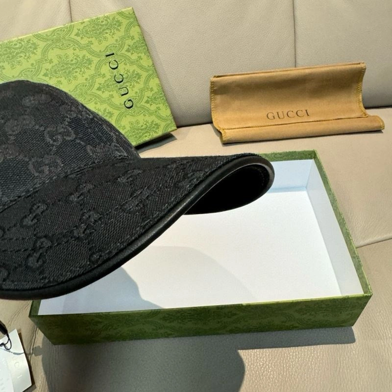 Gucci Caps Sleek 256958