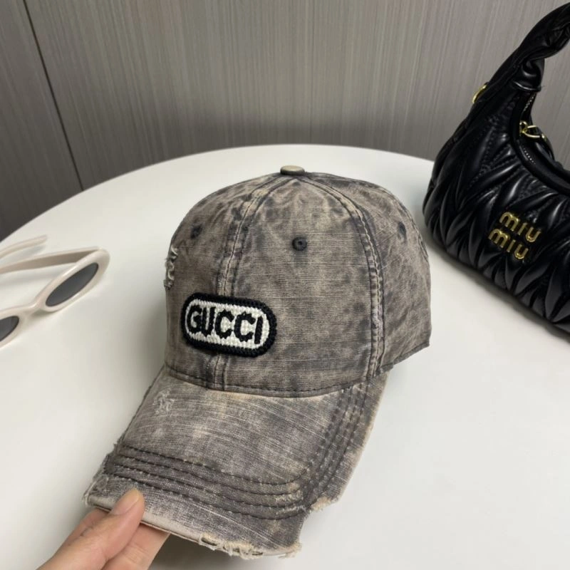 Compact Gucci Caps 258733