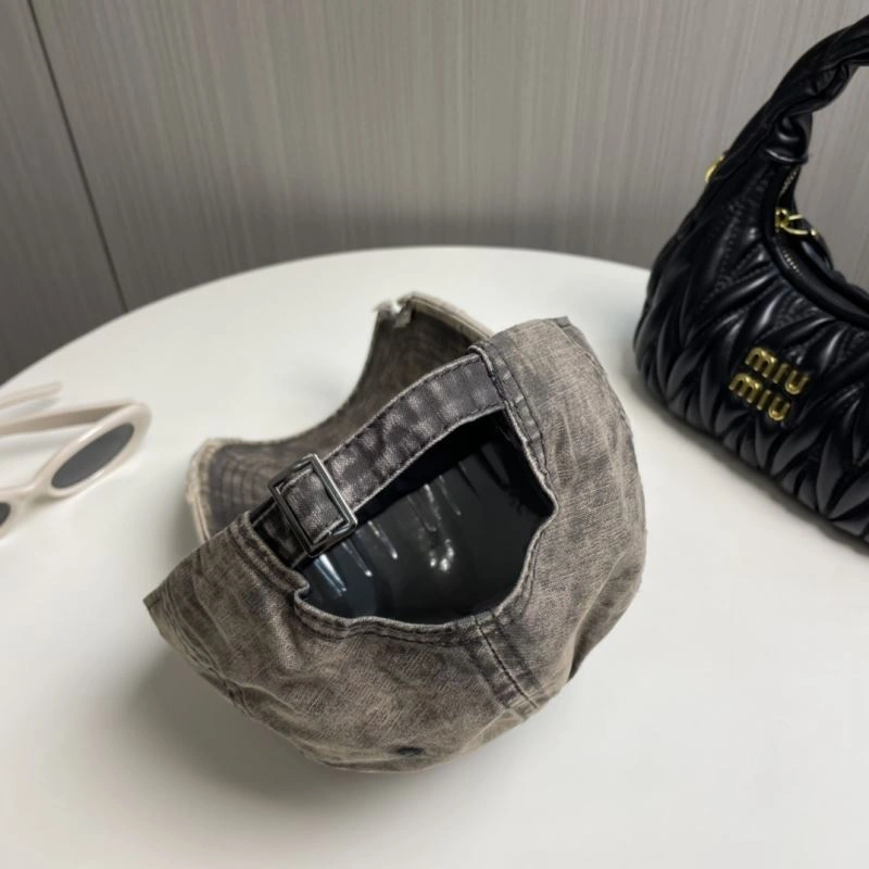Compact Gucci Caps 258733