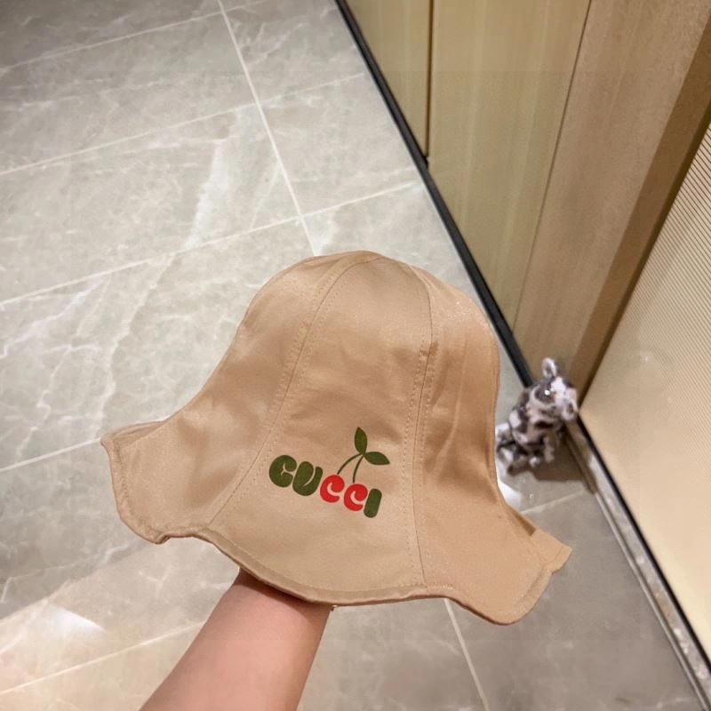 Minimalist Gucci Caps 258647