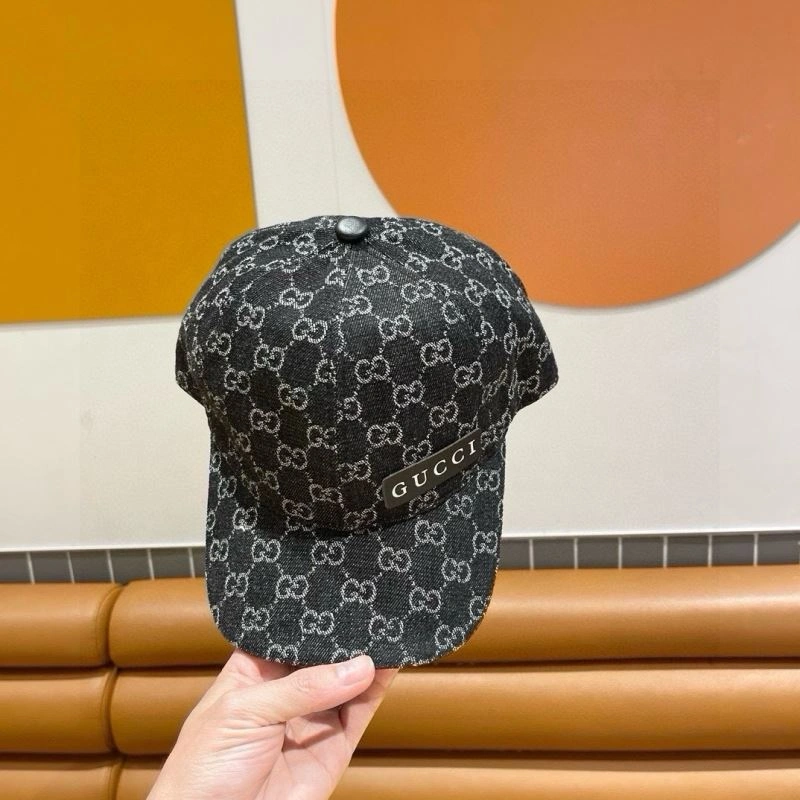 Seasonal Gucci Caps 258617