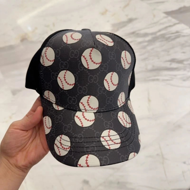 Gucci Caps Vibrant 258605