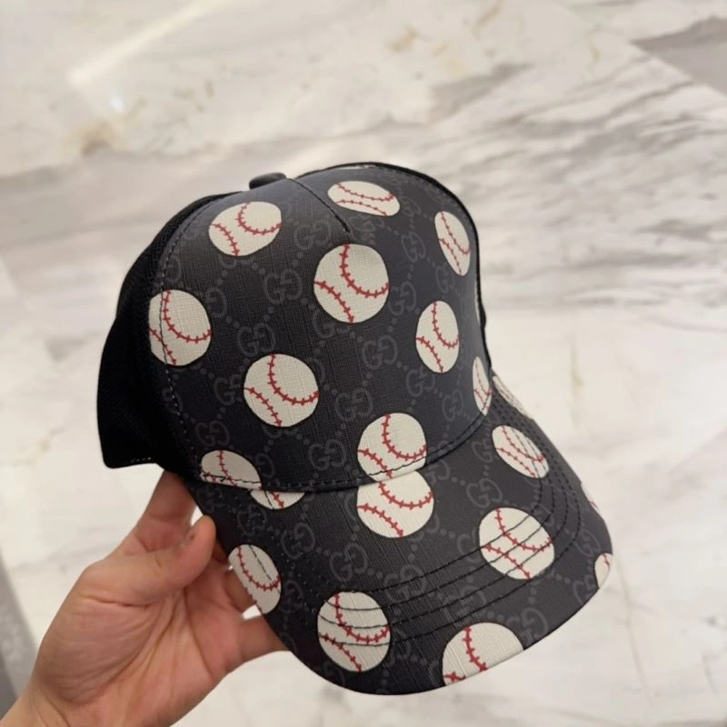 Gucci Caps Vibrant 258605
