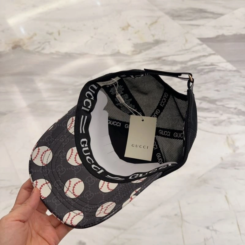 Gucci Caps Vibrant 258605