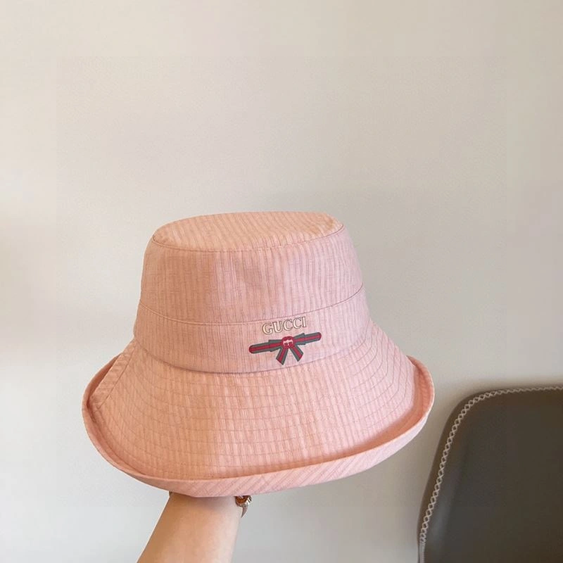 Gucci Caps Sleek 258576